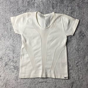 Nike White Seemless Fitted Contour Tee